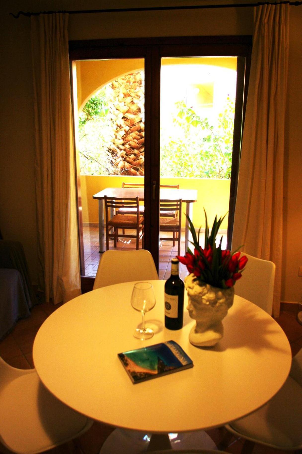 Nest House - Esclusivo Appartamento Marina Di Olbia- Mater Olbia - Beaches - Close To The Airport - Private Parking- Full Comforts - Esterno foto